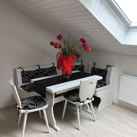 Ferienwohnung Taunus Im Gruenen Obergeschoss Langgons ภายนอก รูปภาพ